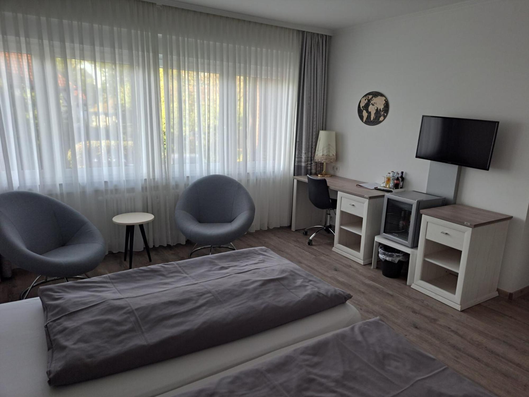 Hotel Angerland Garni Ratingen Buitenkant foto